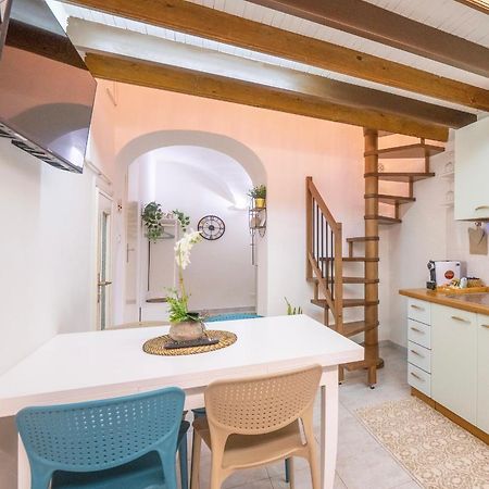 Appartement Casa Iryna à Pietra Ligure Extérieur photo