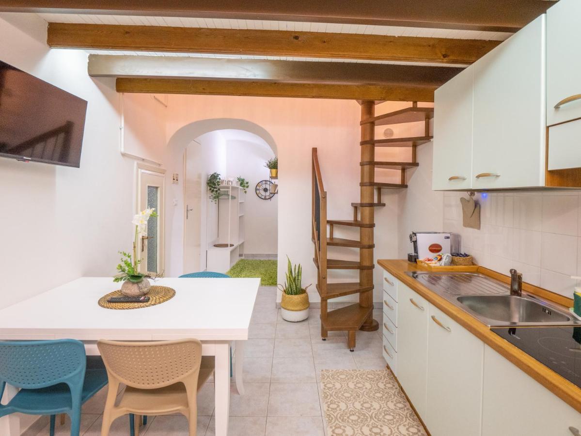 Appartement Casa Iryna à Pietra Ligure Extérieur photo